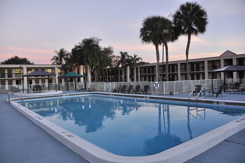 Winter Haven Gardens Inn Luaran gambar