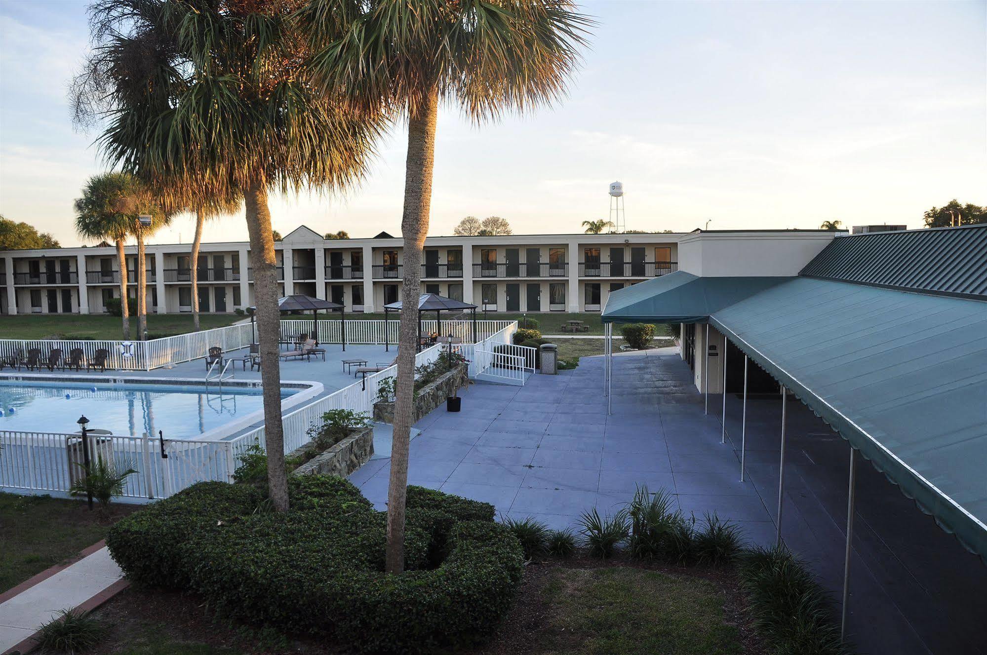 Winter Haven Gardens Inn Luaran gambar